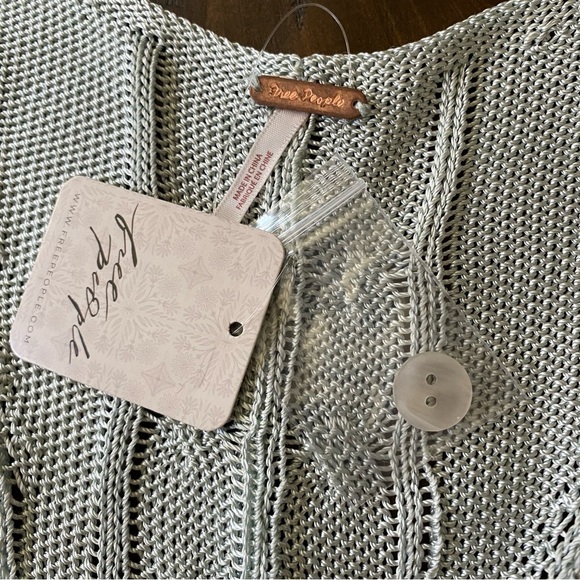 Free People Women's Light Green Knit Button-Down Tank Crop Top Size M $78 MSRP - Picture 7 of 9